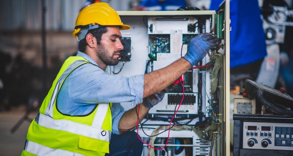 inline_866_https://www.resco.net/app/uploads/2023/11/field_service_technician.jpg