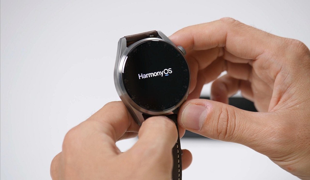 inline_975_https://www.resco.net/app/uploads/2021/01/Huawei_Watch_3_Pro.jpg